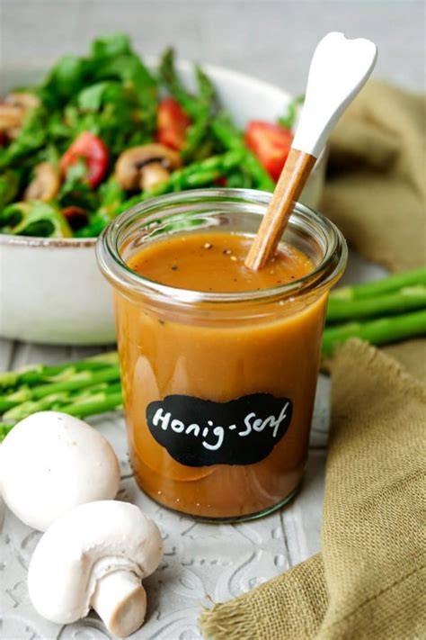 Honig-Senf-Dressing im Glas