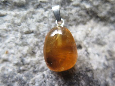 Honigcalcit Cabochon Anhänger