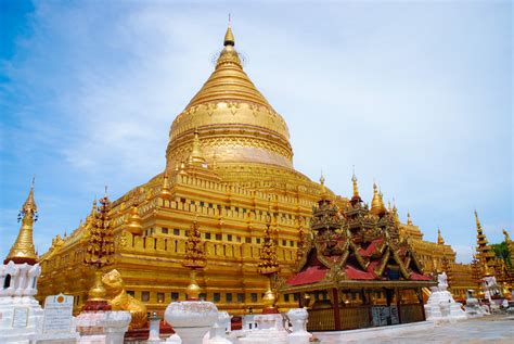 Honiggaben im buddhistischen Tempel (Dana in der Praxis)