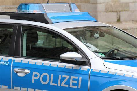 Honigglas vor und nach Verflüssigung im Vergleich