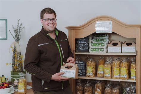 Honigverkauf am Hof und regionale Imkerprodukte