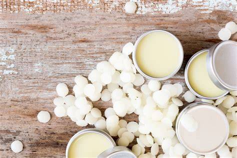 INCI-Liste auf Kosmetik: Mel, Propolis, Cera Alba identifizieren