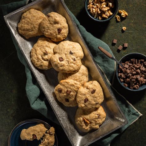 Ideen-Collage: Reste-Schokolade in Cookies, Bark, Bananenbrot