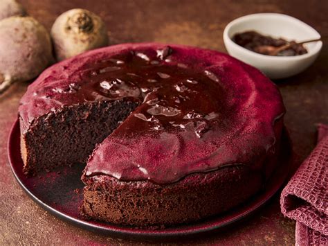 Illustration: Vorteile von Rote Bete im Kuchen (Feuchtigkeit, Farbe, Saftigkeit)