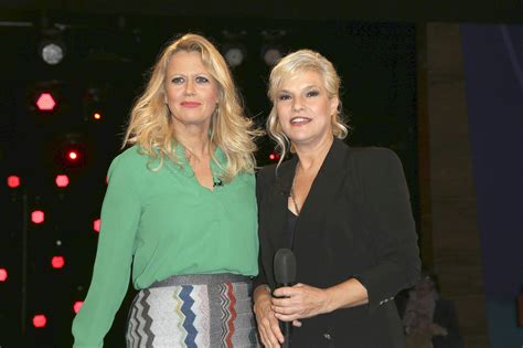 Ina Müller und Barbara Schöneberger im entspannten Podcast-Gespräch
