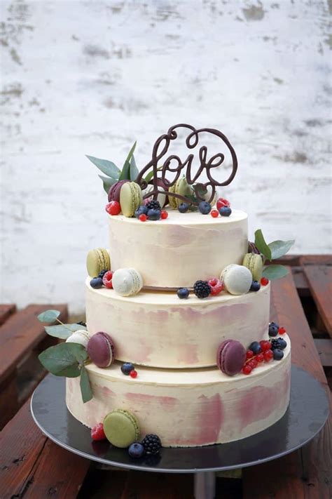 Individuelle Hochzeitstorte aus dem Tortenatelier Vilshofen