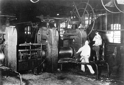 Industrielle Verarbeitung und Walzwerke bei der Marzipanherstellung