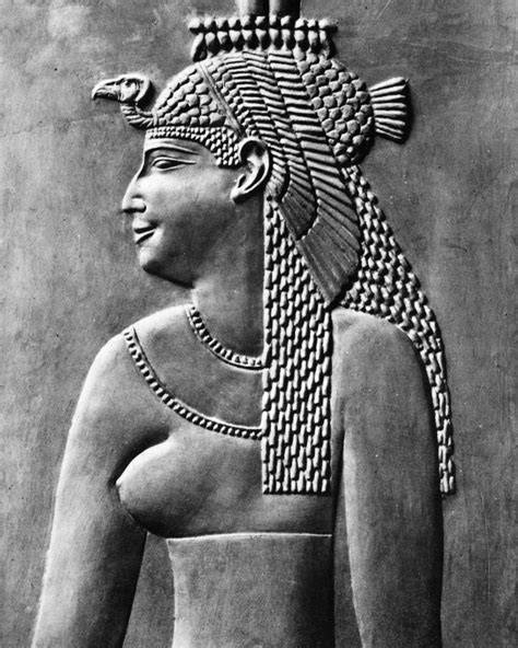 Infografik: Cleopatra Bad - Zutaten, Schritte, Wirkungen