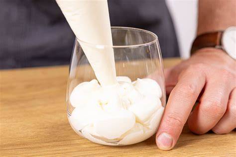 Infografik: Drei Varianten der Creme - Mascarpone, Quark, Joghurt