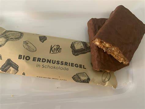 Infografik: Drei Varianten der Erdnussriegel - roh, mit Schoko, gebacken