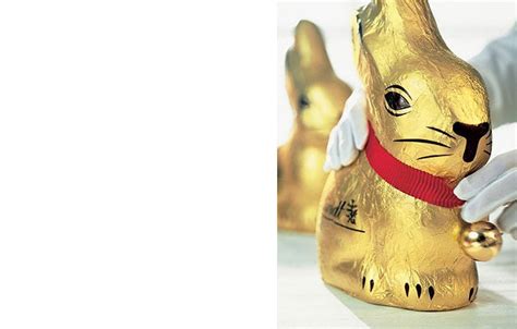 Infografik: Herstellungslauf des Lindt GOLDHASEN von Conche bis Goldfolie