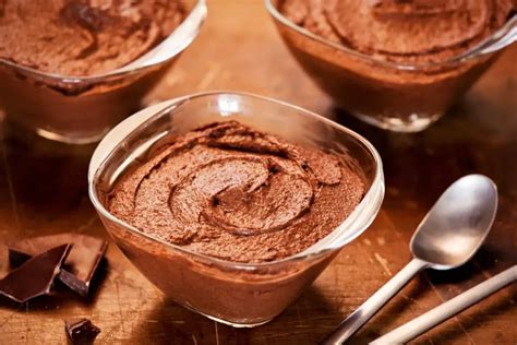 Infografik: Schritt-für-Schritt-Anleitung zur perfekten Mousse au Chocolat