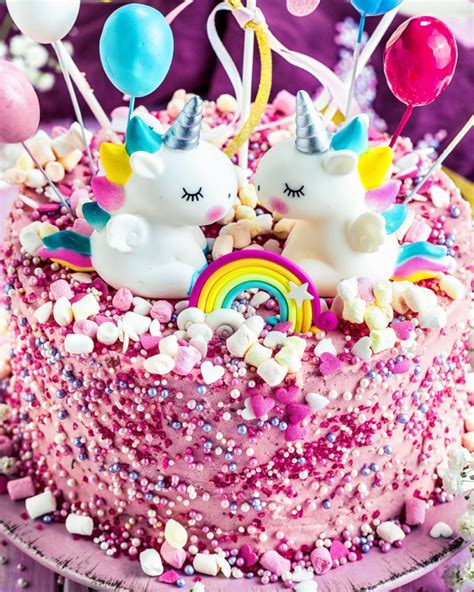 Infografik: Umweltverträglichkeit und Zutaten für Einhorn-Torte