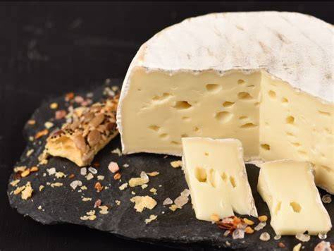 Infografik: Unterschiede Rohmilchkäse vs. pasteurisierter Käse
