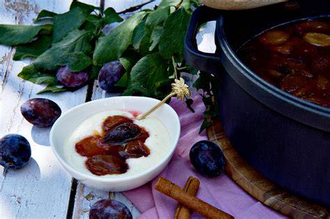 Infografik: Varianten für Pflaumenkompott - klassisch, mit Rotwein, mit Zimt, mit Glühwein