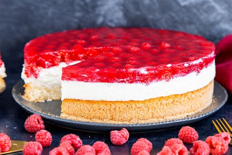 Infografik: Zeitplan für einfache Himbeerspiegel-Torte (Backen, Kühlen, Spiegel, Dekor)
