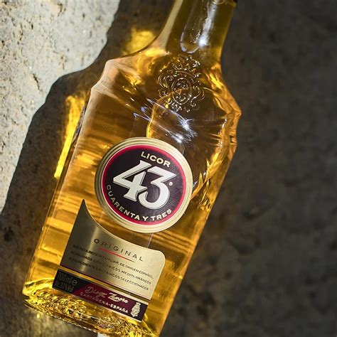 Infografik: Zutaten und Aromen von Licor 43