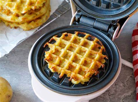 Infografik: Zutaten und Thermomix-Schritte für Kartoffelwaffeln