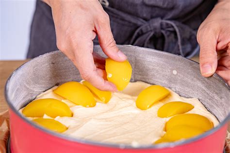 Infografik: Zutatenverhältnis Teig-Creme-Frucht für Pfirsichkuchen