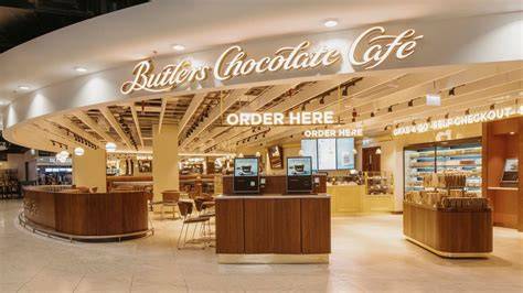 Innenansicht der Butlers Chocolate Experience mit Schokoladenherstellung