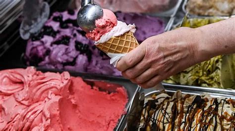 Innenraum und Eisauswahl bei Mr. Gelato, Symbolbild