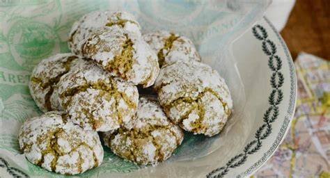 Internationale Eiweißplätzchen: Ricciarelli, Amaretti und Russisch Brot