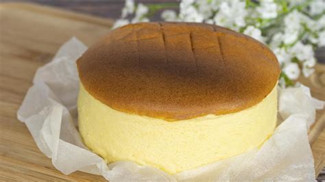 Japanischer Käsekuchen im Wasserbad - Schnitt und Textur