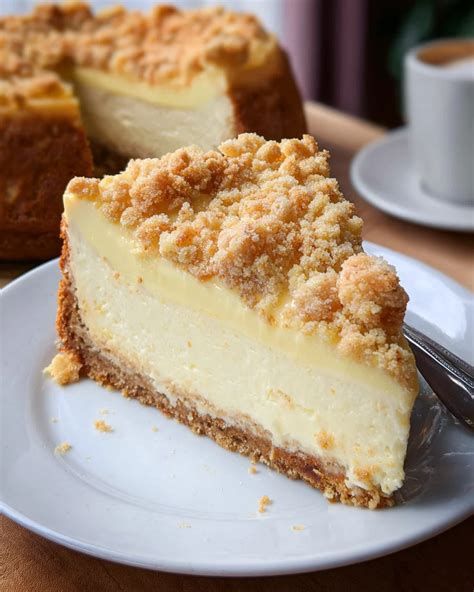 Käsekuchen im Ofen, goldbraune Streusel