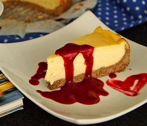 Käsekuchen mit Himbeersauce - Schritt-für-Schritt Infografik