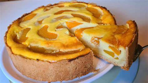 Käsekuchen mit Pfirsichen