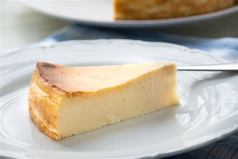 Käsekuchen ohne Mehl aufgeschnitten