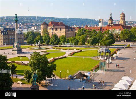 Königsbaupassagen Stuttgart - Außenansicht und Schlossplatz