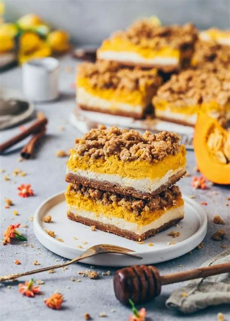 Kürbis-Cheesecake-Bars und Kastanien-Schokoladen Kuchen
