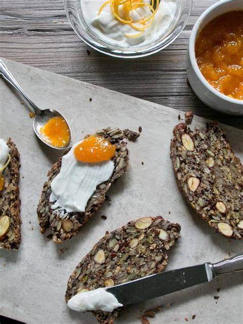Kürbismarmelade auf Nussbrot