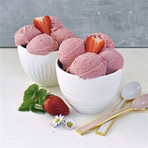Kaffeebohnen und cremiges zuckerfreies Eis aus dem Thermomix