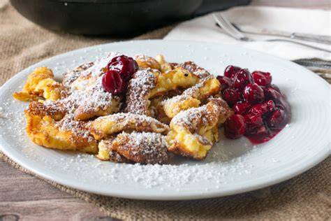 Kaiserschmarrn mit heißen Kirschen aus der Heißluftfritteuse