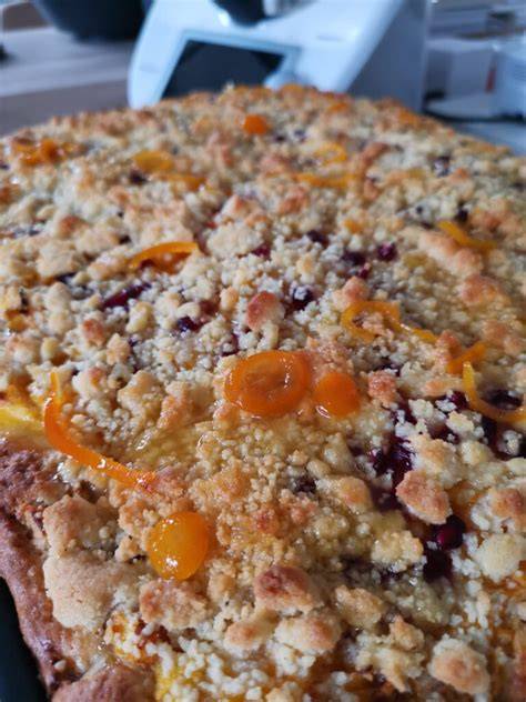 Kaki-Streusel auf Backblech