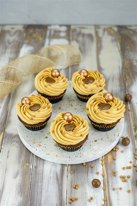 Karamell-Cookies und Karamell-Cupcakes