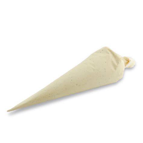 Karamell-Popcorn-Buttercreme im Spritzbeutel