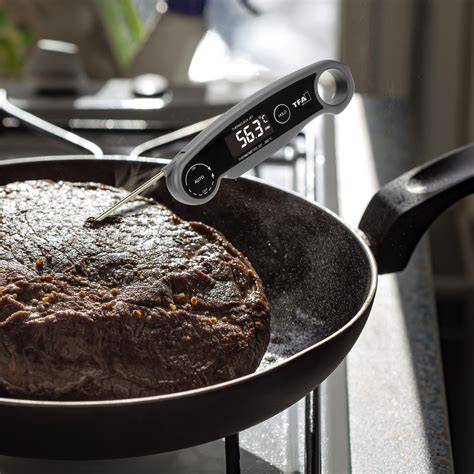 Karamellherstellung: Temperaturmessung beim Kochen