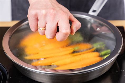 Karamellherstellung in der Pfanne: Temperaturzonen und Farbstufen