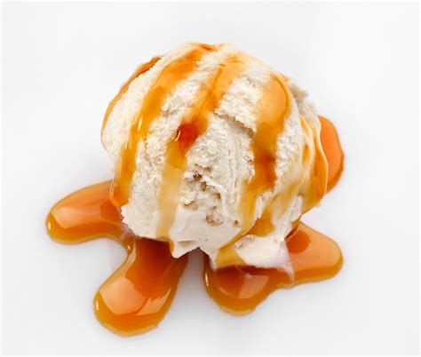 Karamellsauce über Eis