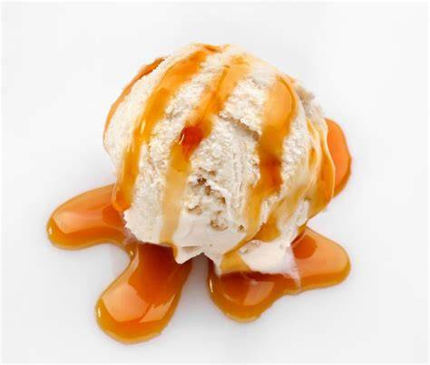Karamellsauce über Vanille-Eis