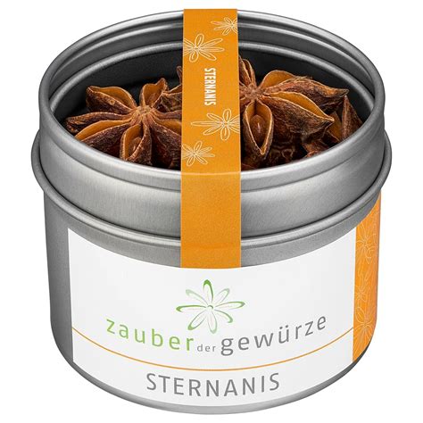 Kardamomkapseln und Sternanis - Gewürze für die Aromaverfeinerung