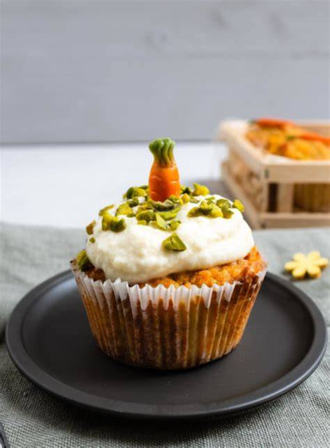 Karottenmuffins-Topping-Ideen: Zuckerguss, Frischkäse-Topping, Frischkäse-Deko