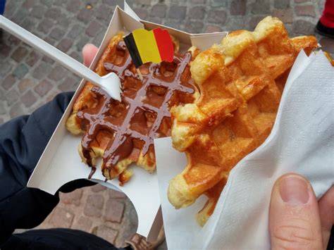 Karte Belgien mit Herkunft Brüsseler und Lütticher Waffel
