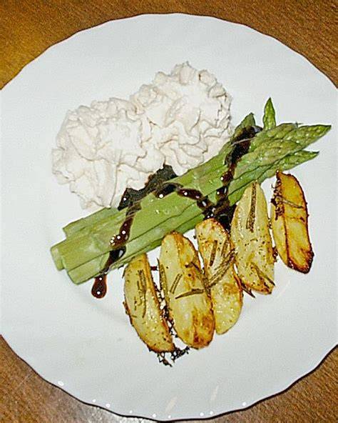 Kartoffel Espuma mit Trüffel - stilvoll angerichtet