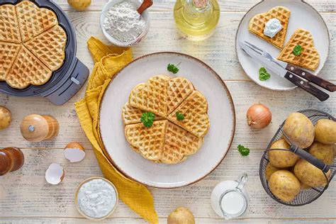 Kartoffelwaffeln mit herzhaften Toppings