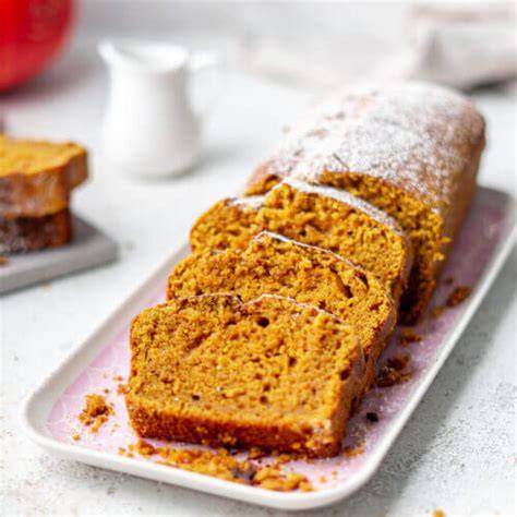 Kastenform mit saftigem Kürbiskuchen