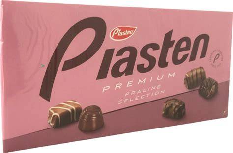 Kaufland Verkaufsregal mit Piasten Pralinen Sortiment